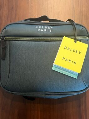Delsey Paris Men's Toiletry Bag in Charcoal Gray